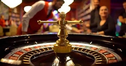 Ilustrasi akses aplikasi sportsbook dan kasino mobile lucky72 pada perangkat iPhone dan Android